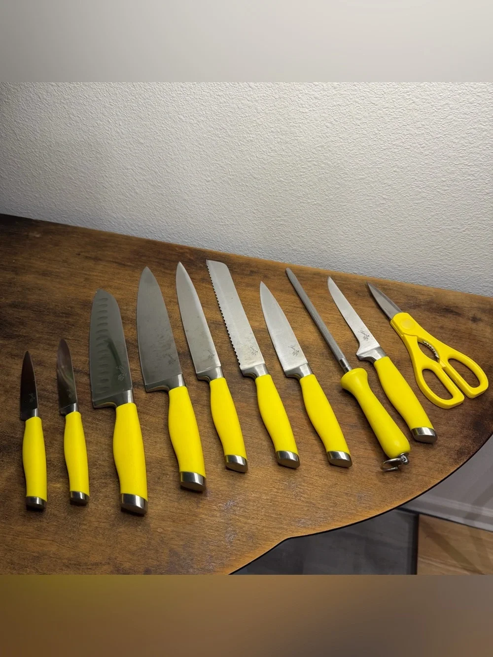 VTG Fiesta Knife Set Yellow Color Complete 10 Pieces in Wood Block Sunflower